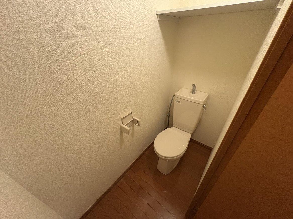 Room image 9