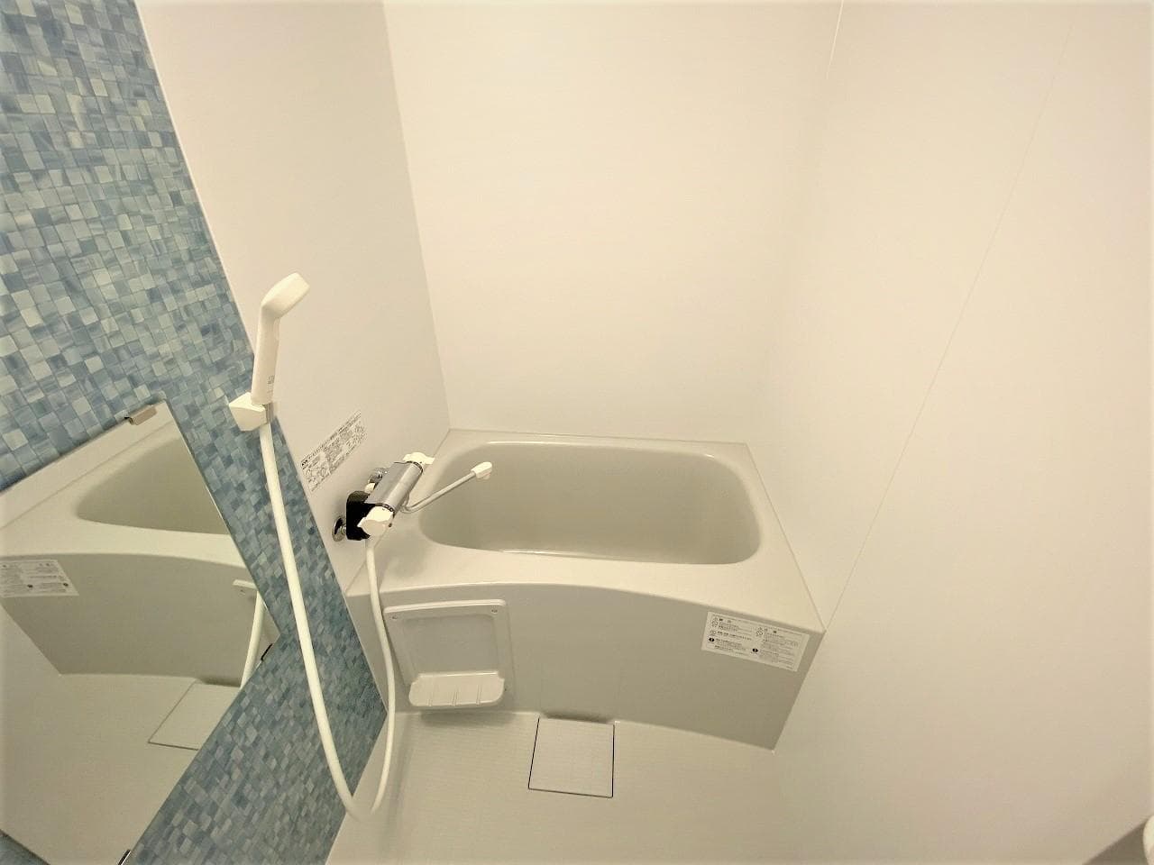 Room image 11