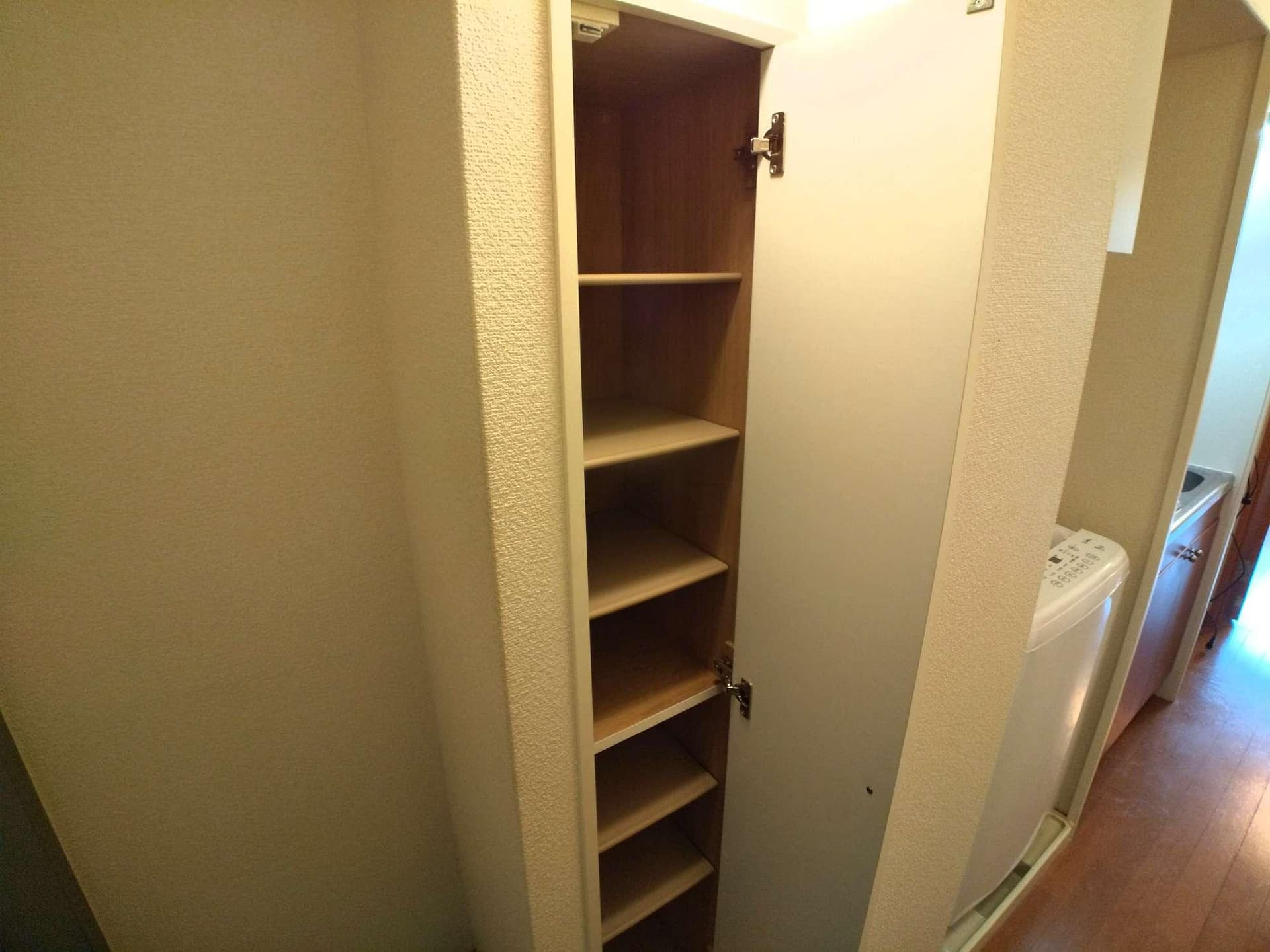 Room image 15