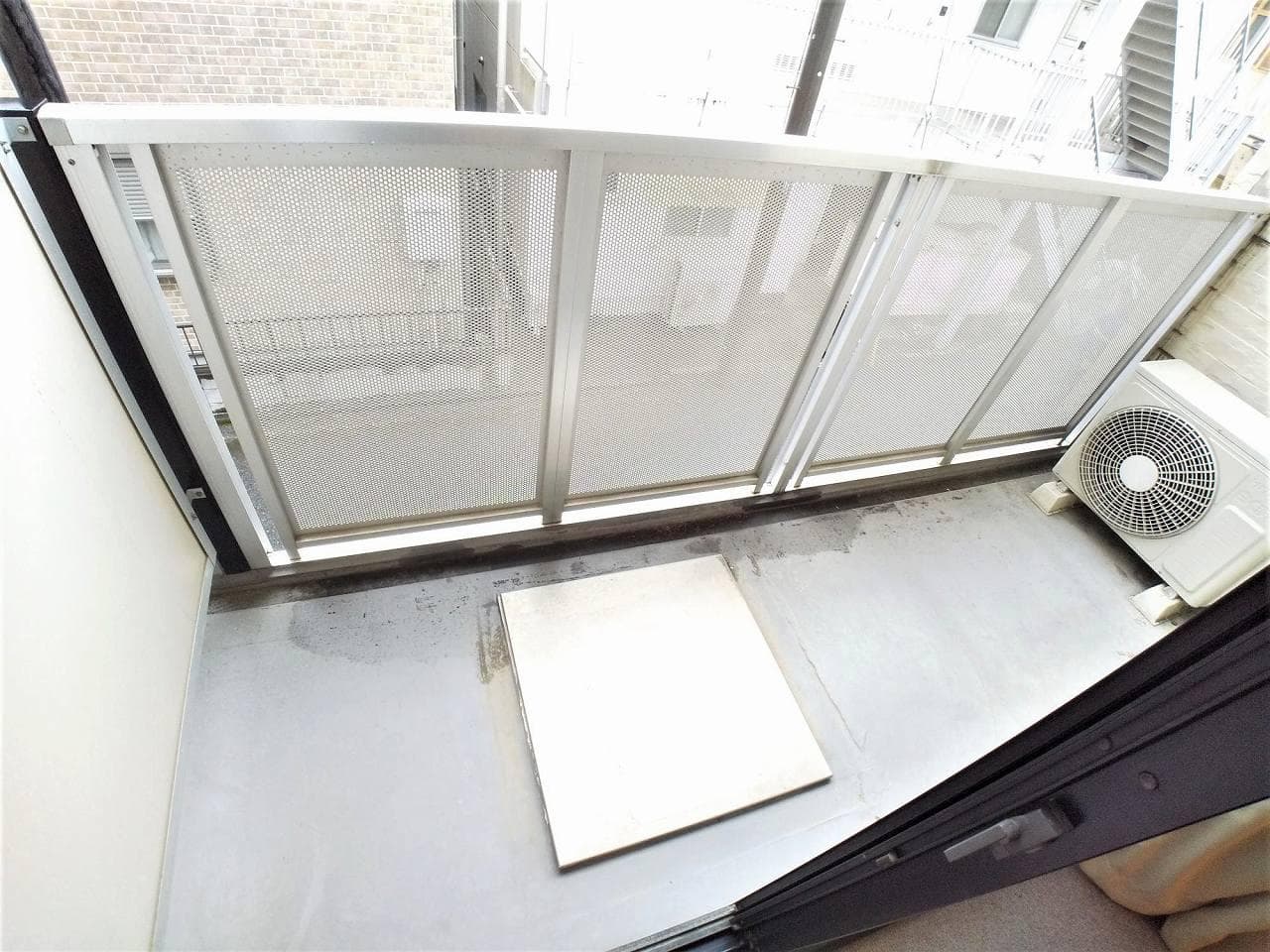 Room image 13