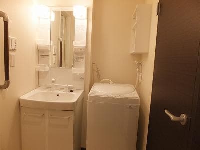 Room image 8