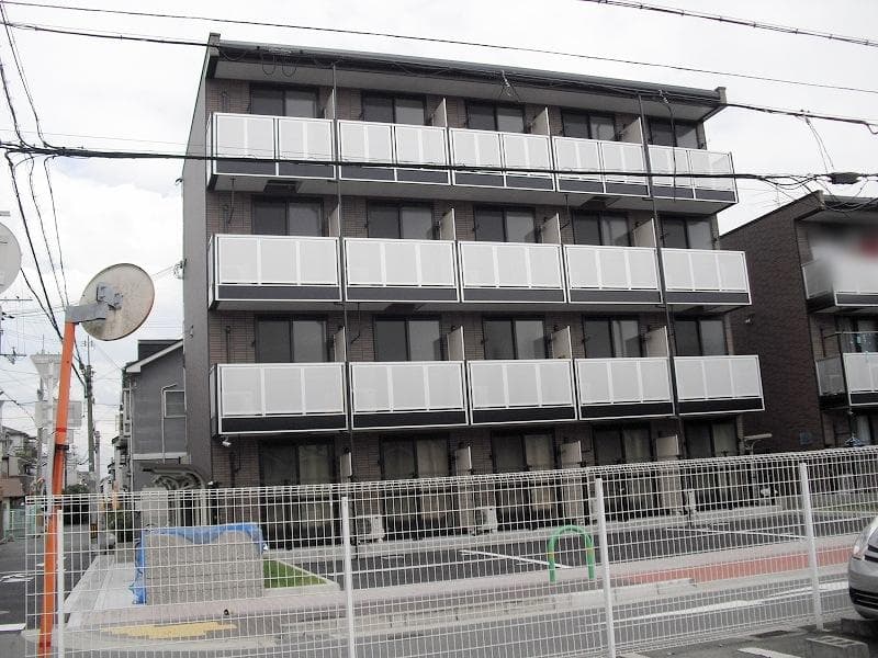 Main exterior of leopalace JN B