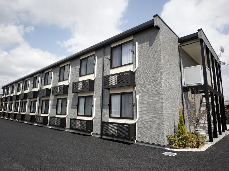 Main exterior of leopalace NISHI ITAMI