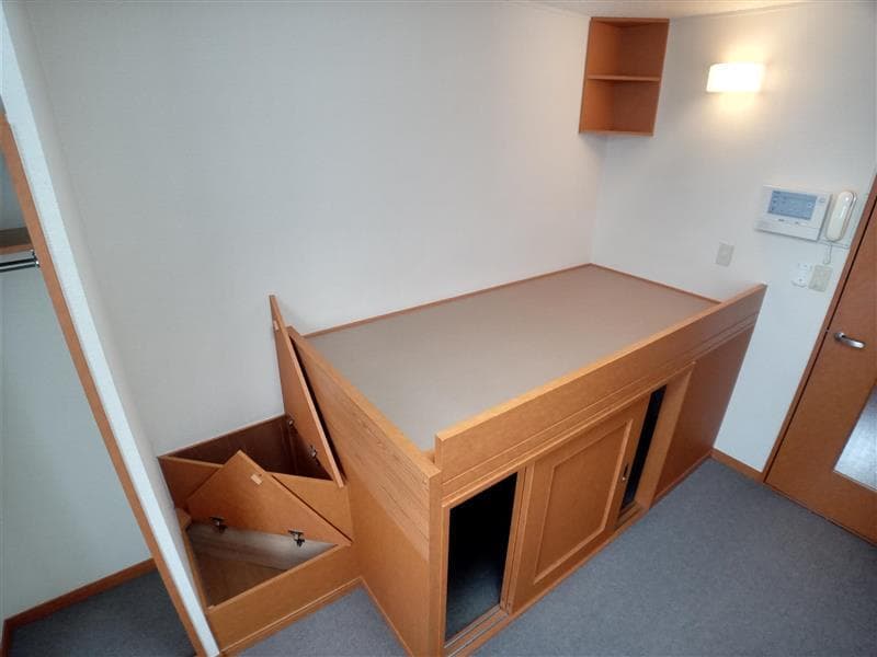 Room image 11