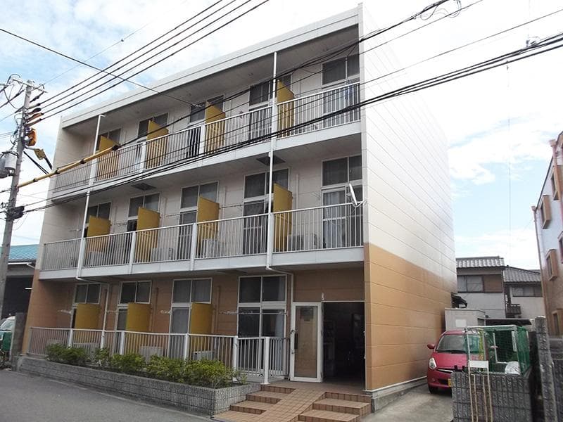 Main exterior of leopalace La・Terre