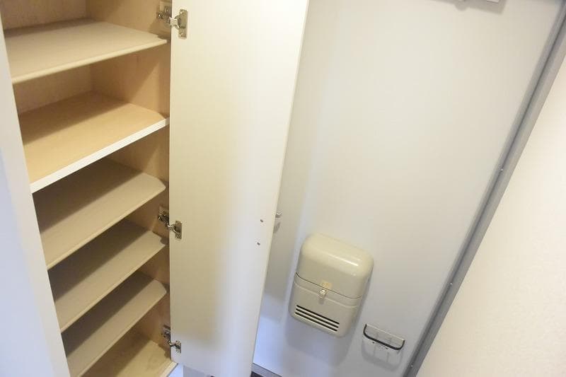 Room image 12