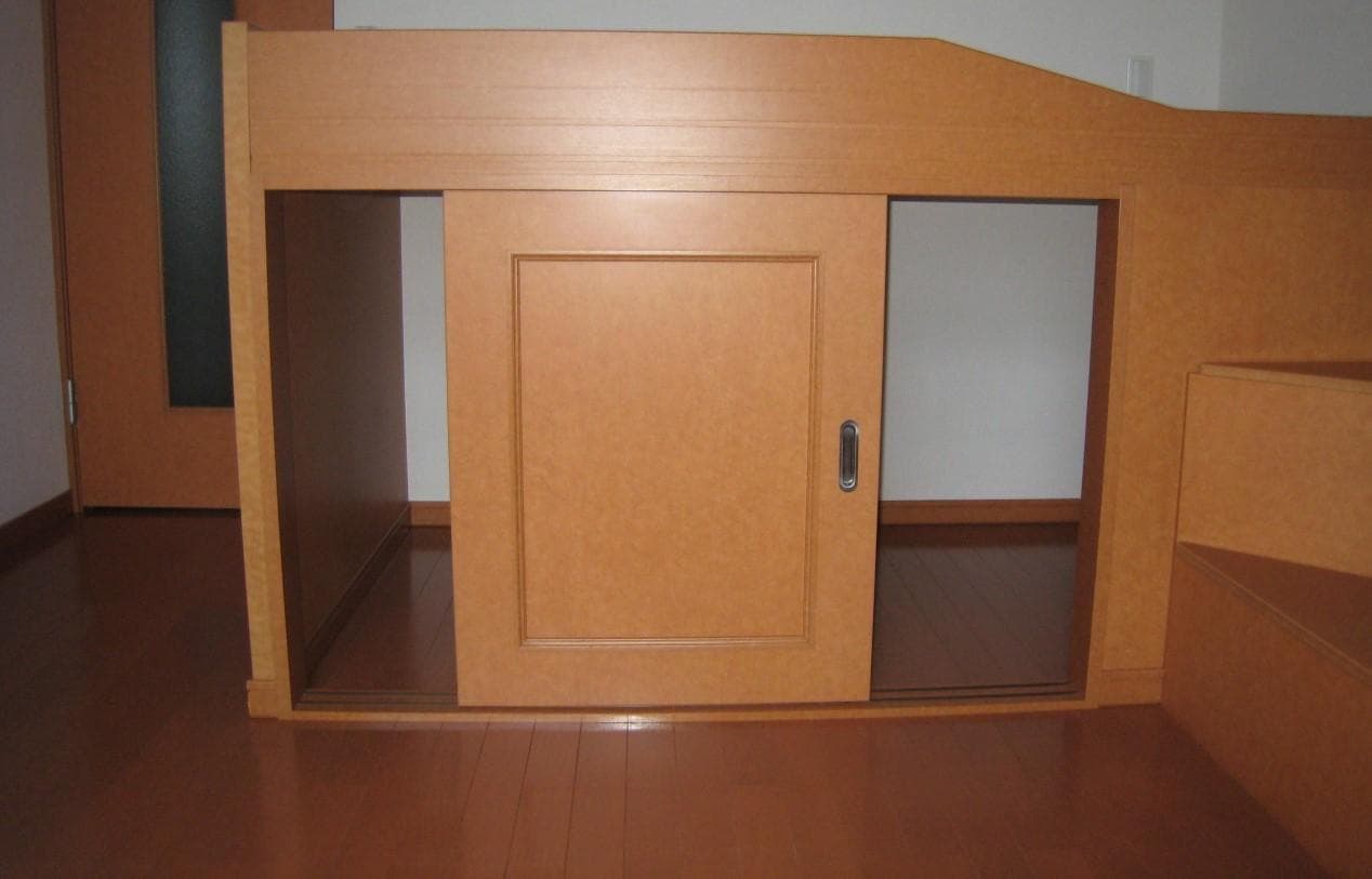 Room image 8