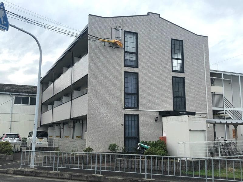 Main exterior of leopalace Green Age