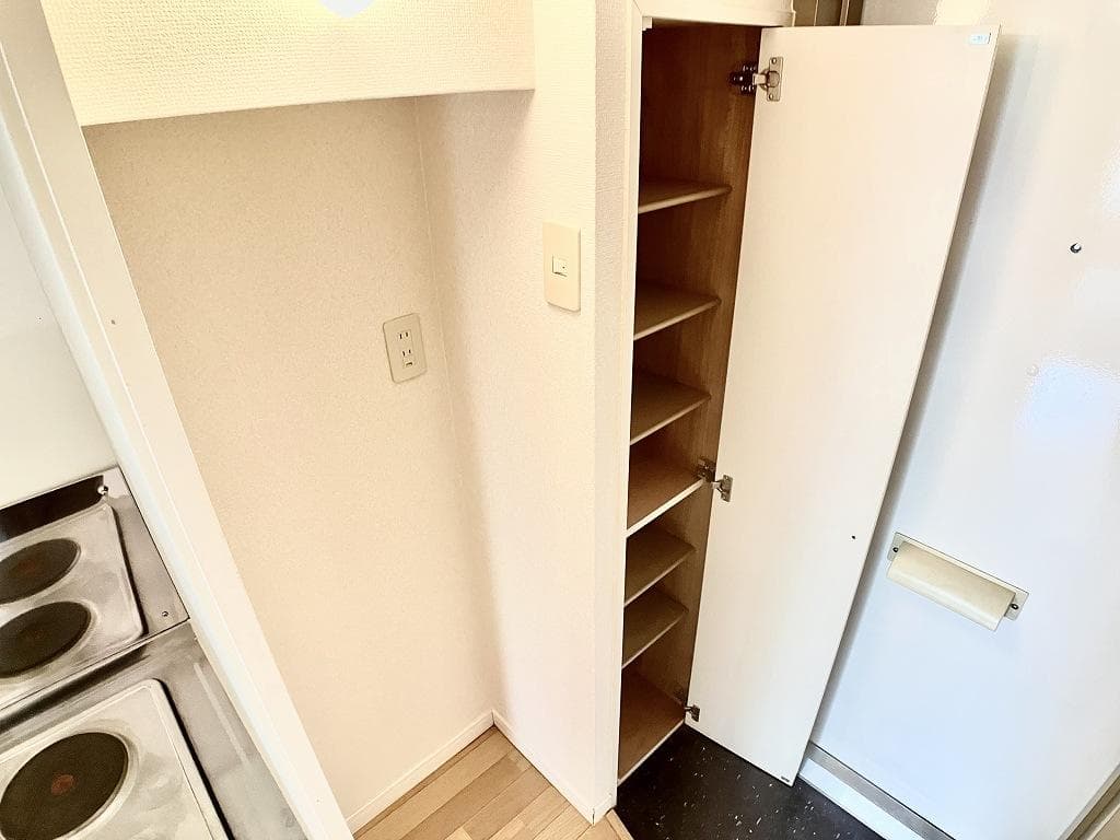 Room image 11