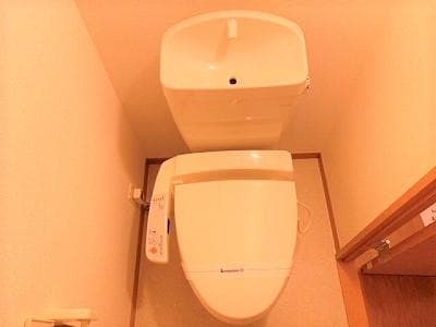 Room image 9