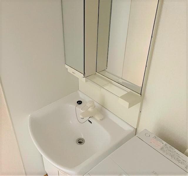 Room image 9