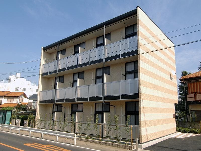 Main exterior of leopalace Arc-en-Ciel