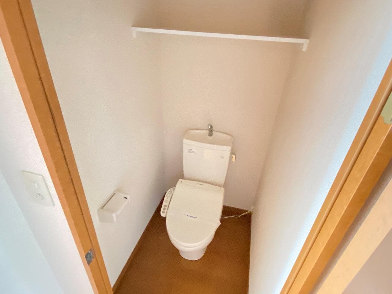 Room image 8