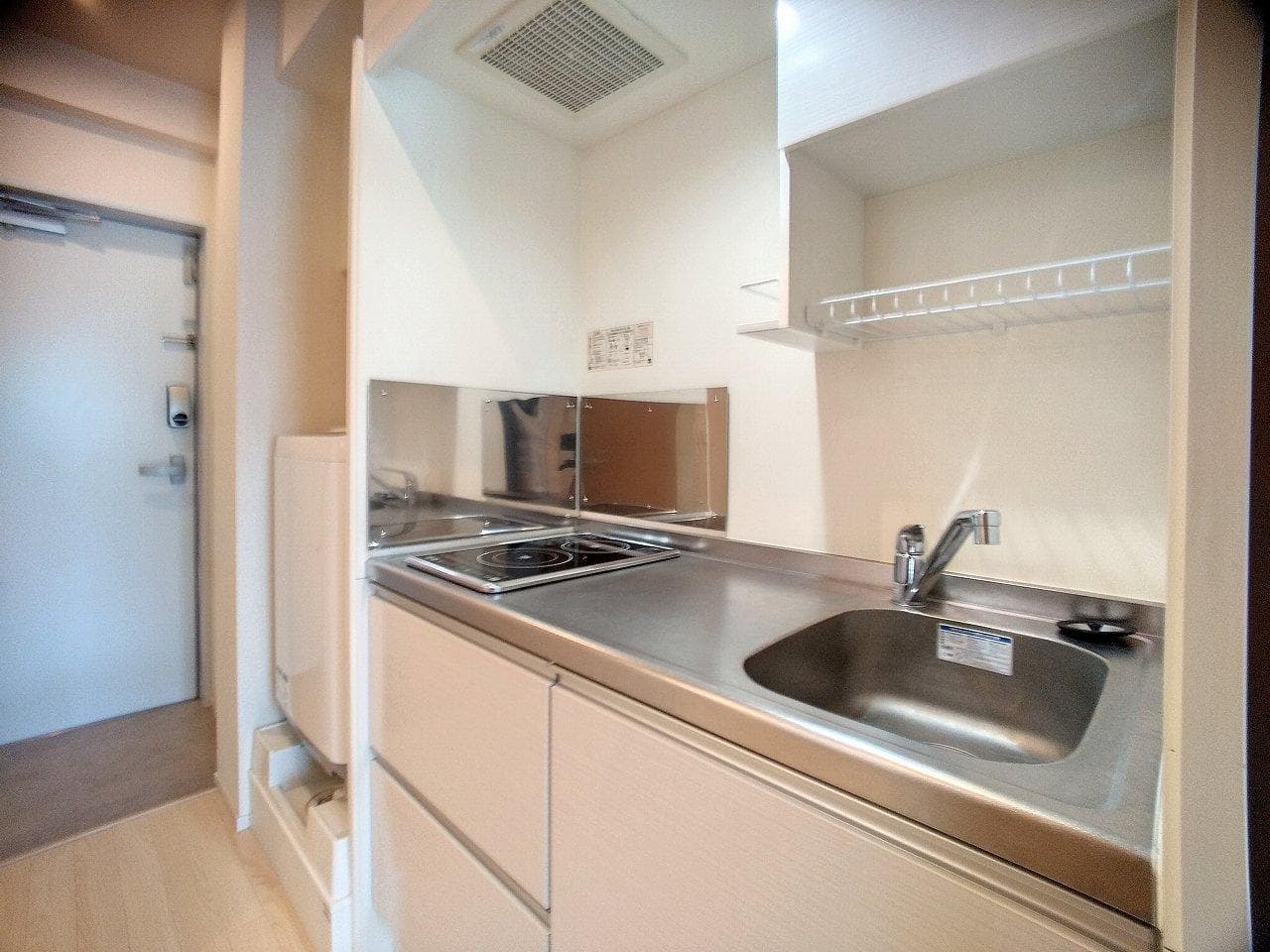 Room image 9
