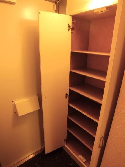 Room image 13