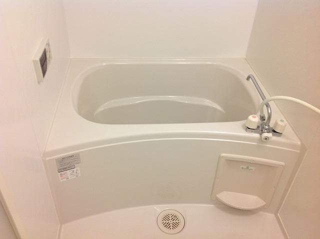 Room image 15
