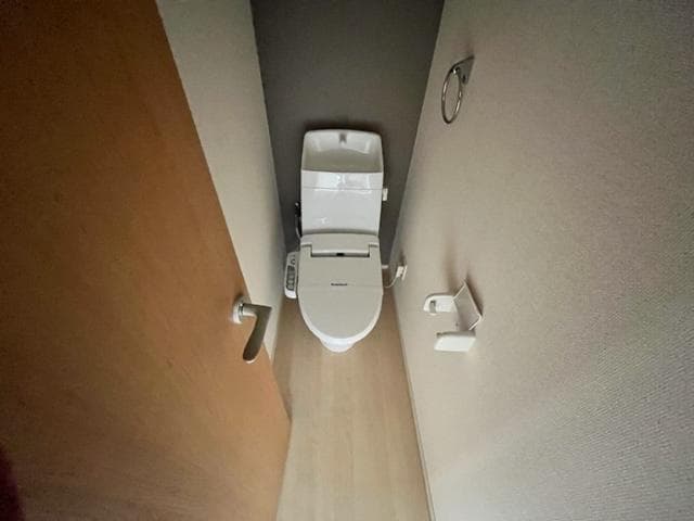 Room image 12