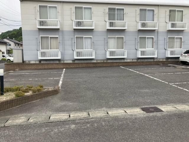 Room image 16