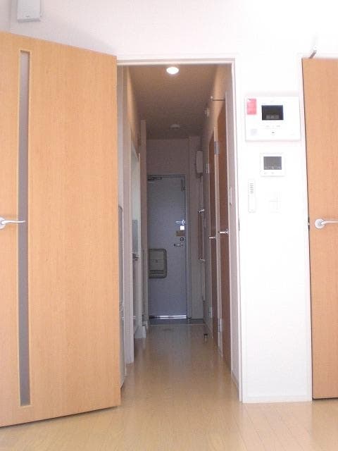Room image 12