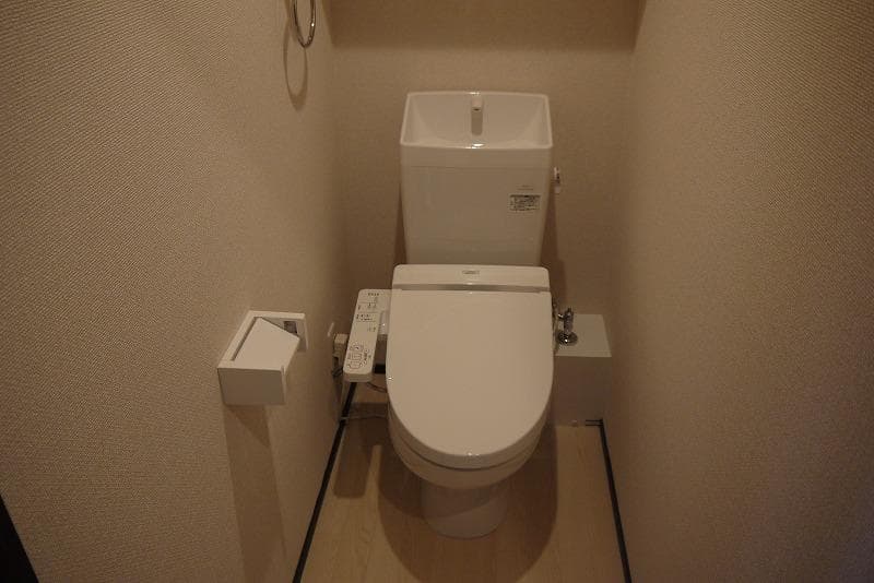 Room image 9