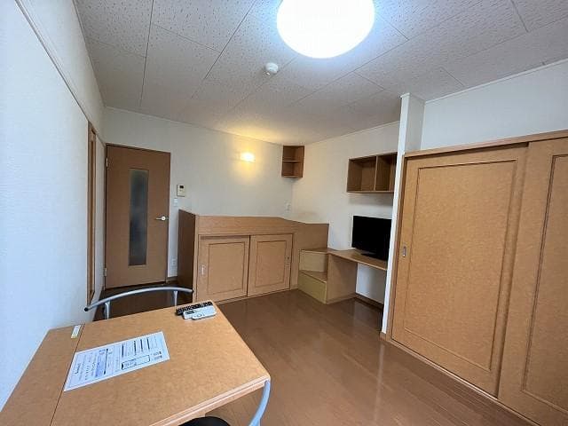 Preview interior of leopalace Chocolat I