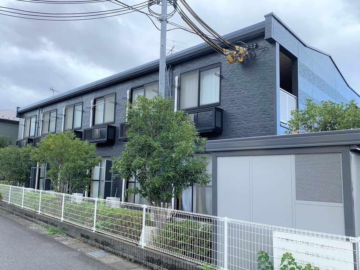 Main exterior of leopalace Alain