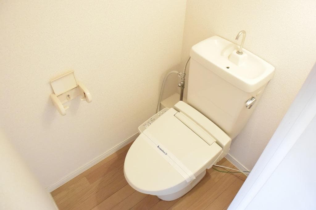 Room image 8