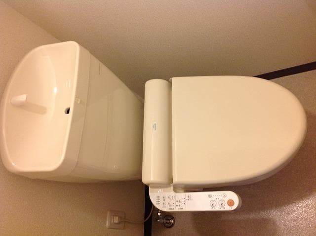 Room image 11