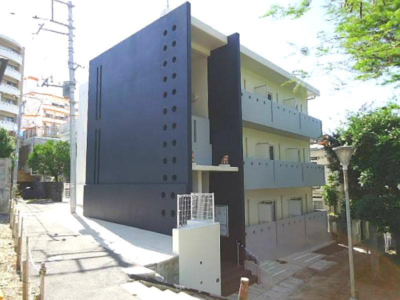 Main exterior of LEONEXT Sanya
