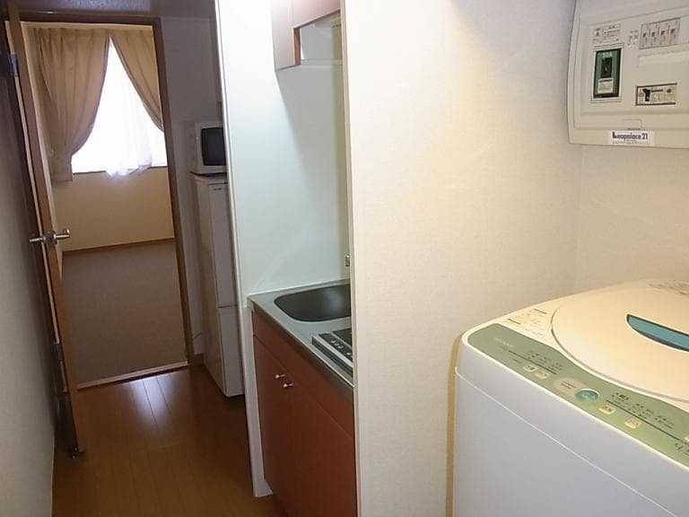 Room image 11