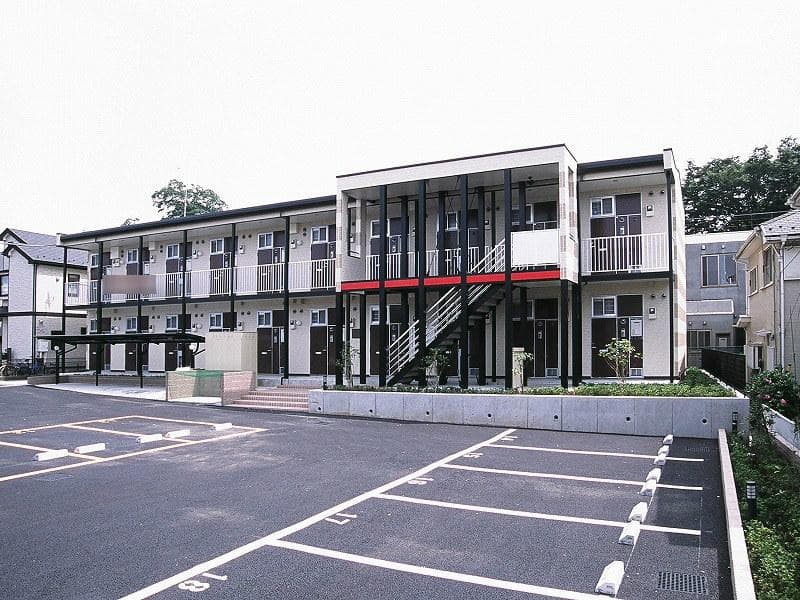 Main exterior of leopalace Shindo West