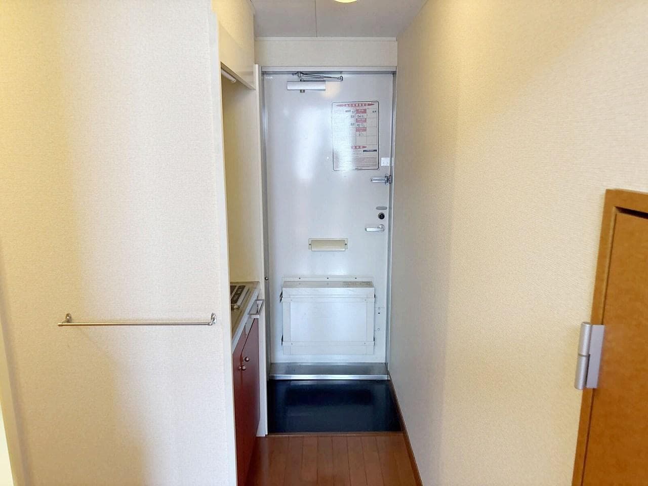 Room image 12