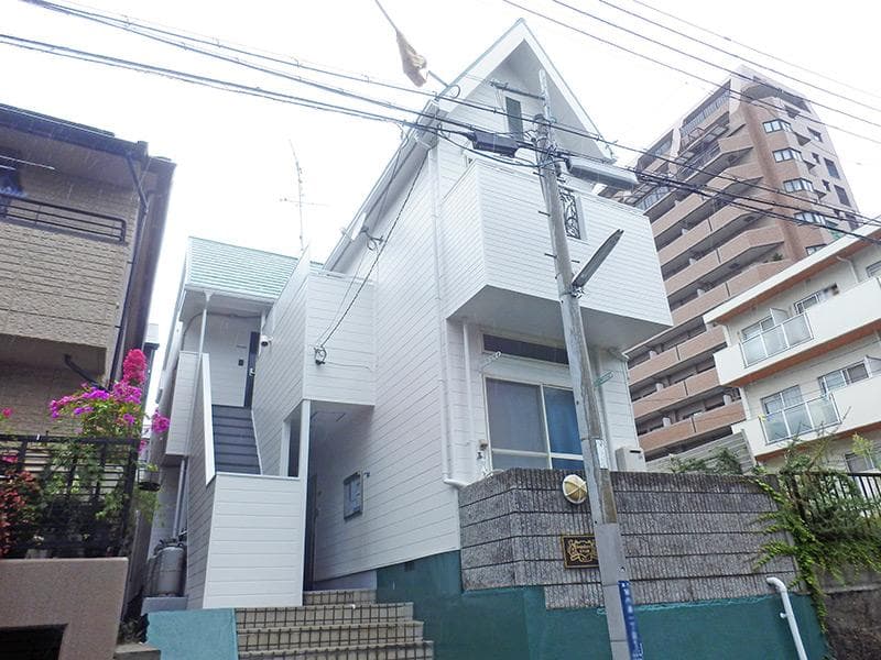 Main exterior of leopalace Oji Kouen
