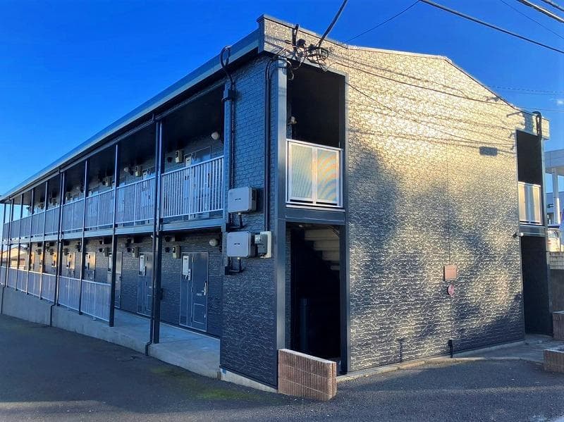 Main exterior of leopalace Charm II