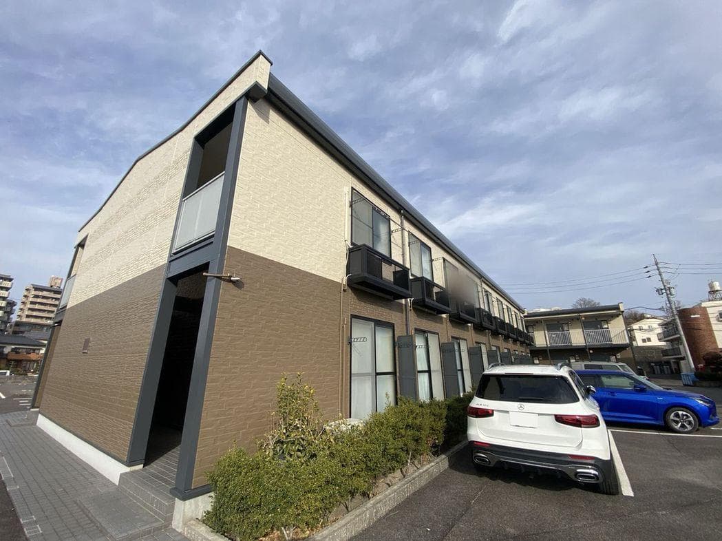 Main exterior of leopalace Quality Heights Hirako
