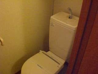 Room image 12