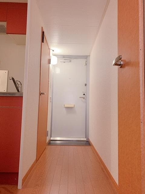 Room image 8
