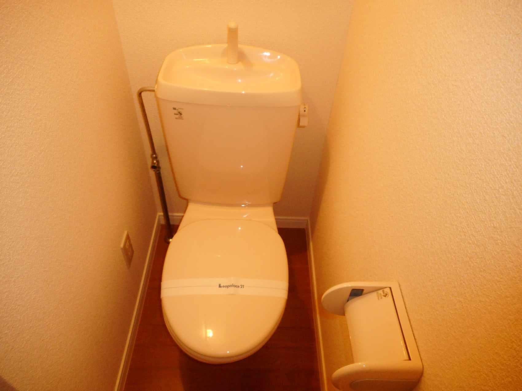 Room image 9