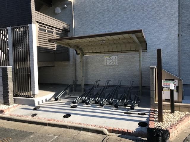 Room image 10
