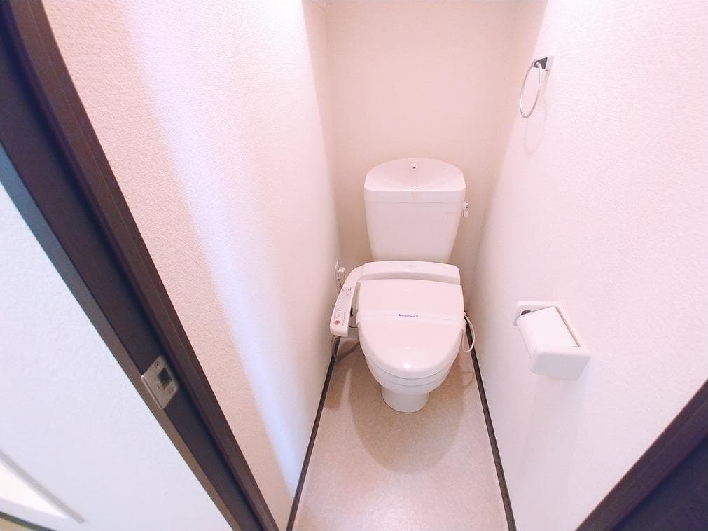 Room image 13