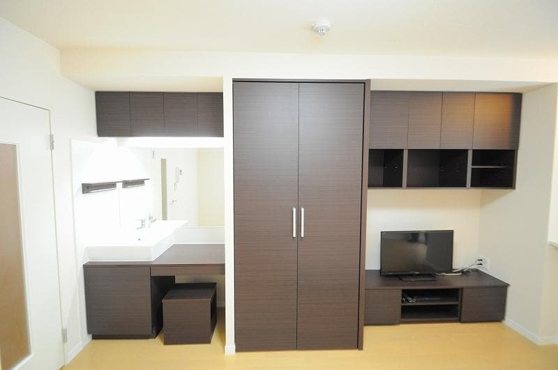 Room image 10