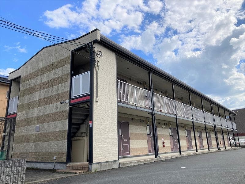 Main exterior of leopalace east MOAT