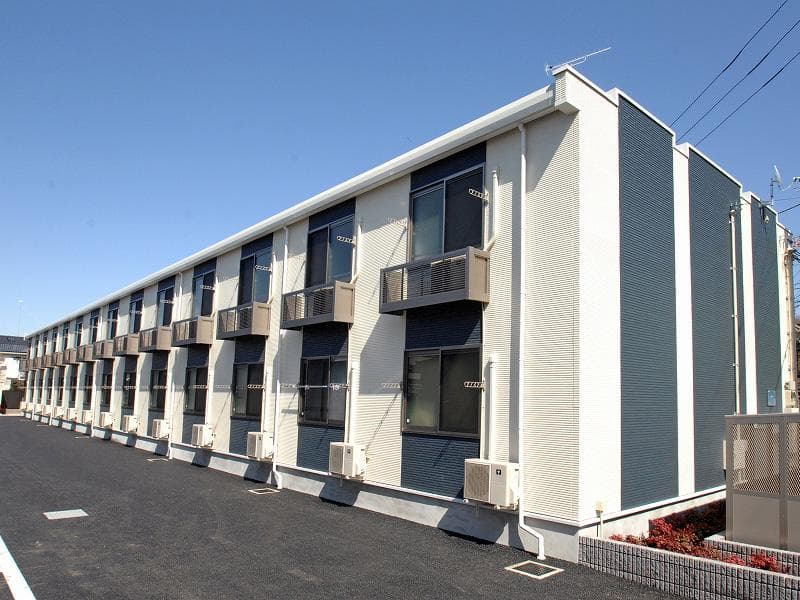 Main exterior of LEONEXT Blue Leaf