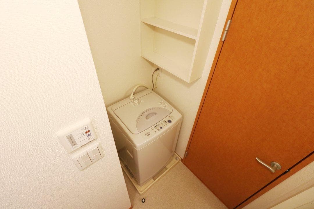 Room image 9