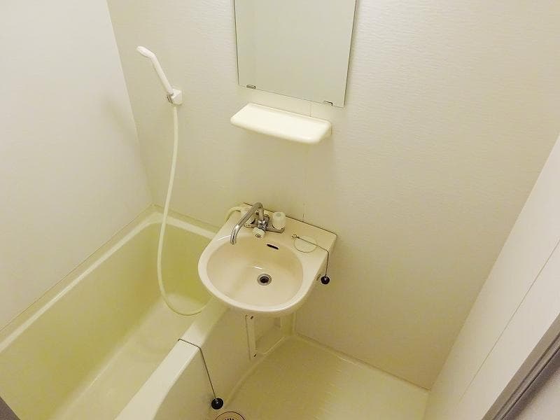 Room image 10