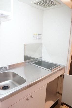 Room image 8