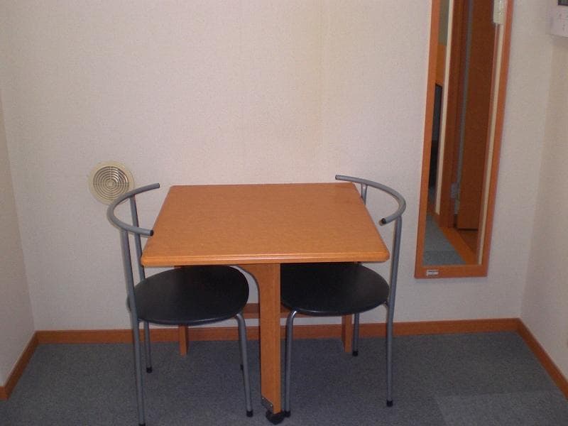 Room image 9