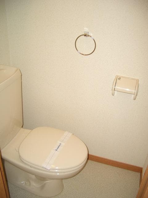 Room image 10