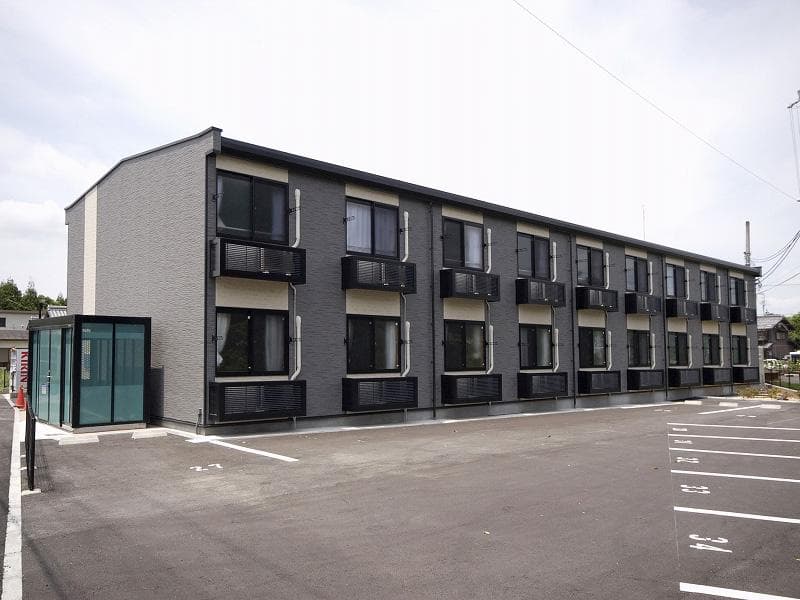 Main exterior of leopalace Fujinoki I