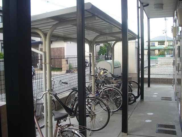 Room image 12